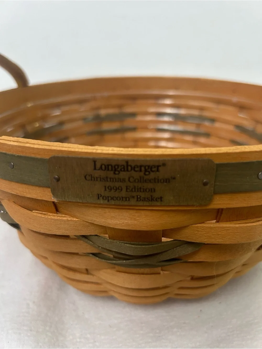 Longaberger 1999 Christmas Collection Edition Popcorn Basket